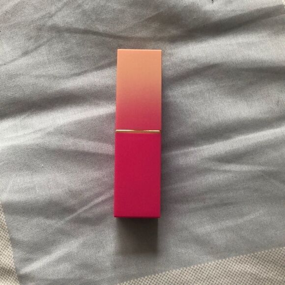 Juvia’s Place The Nude Mauves Lipstick— Chic NIB - Picture 3 of 6